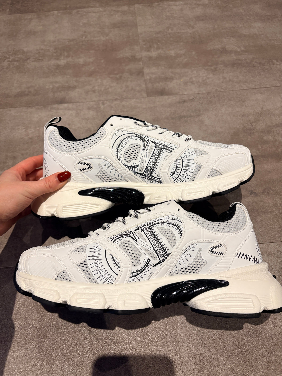 In Stock Star Runners