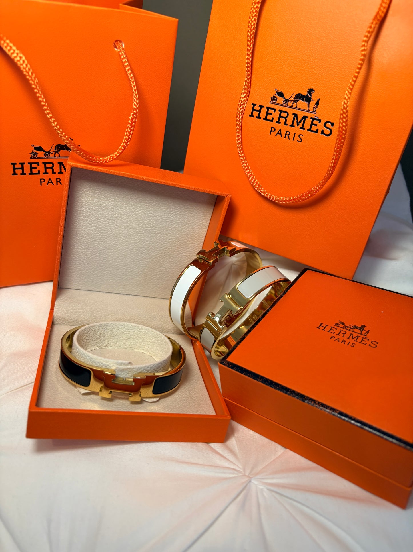 In Stock Clasp Bracelet