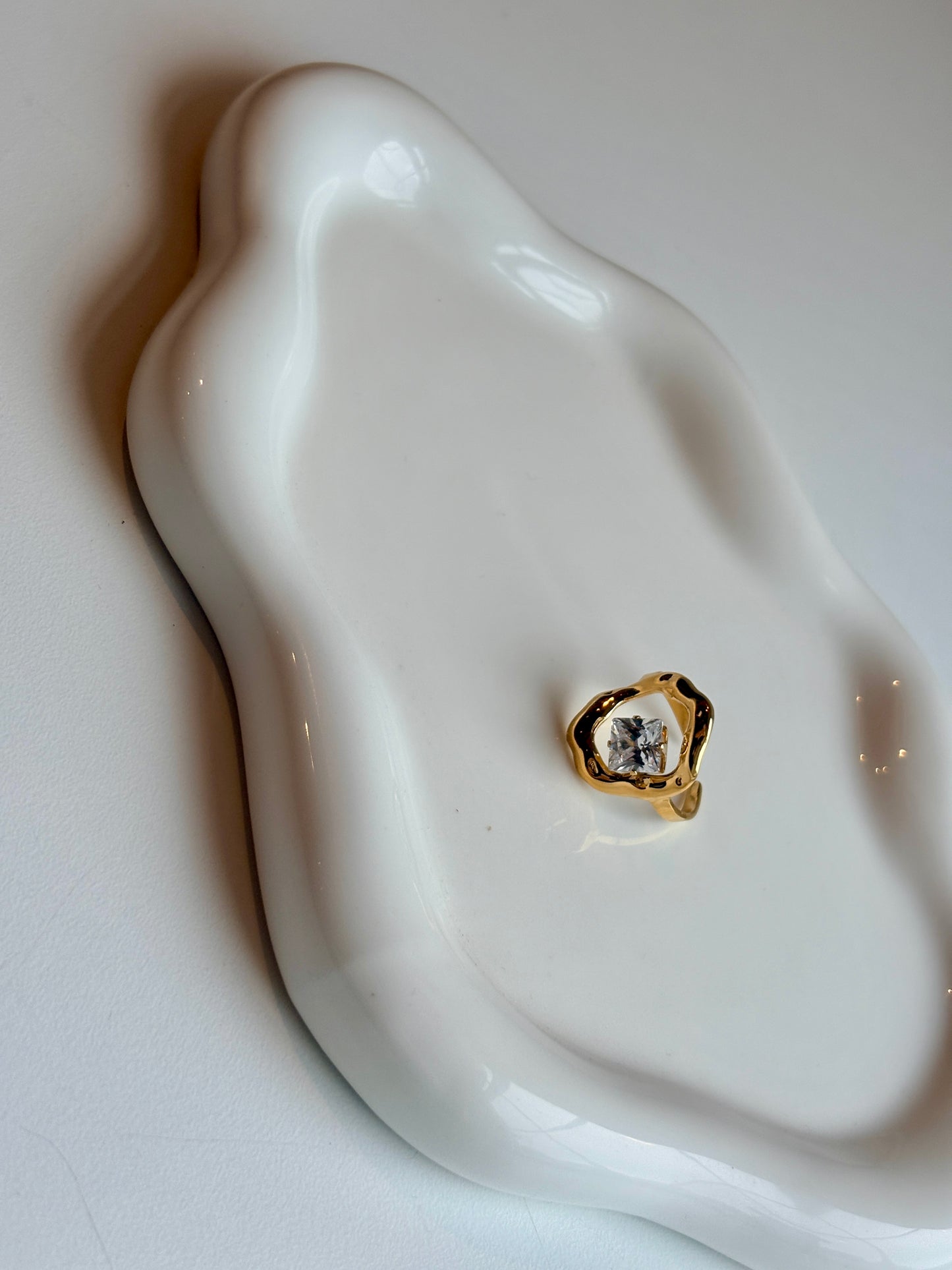 Oval Ring