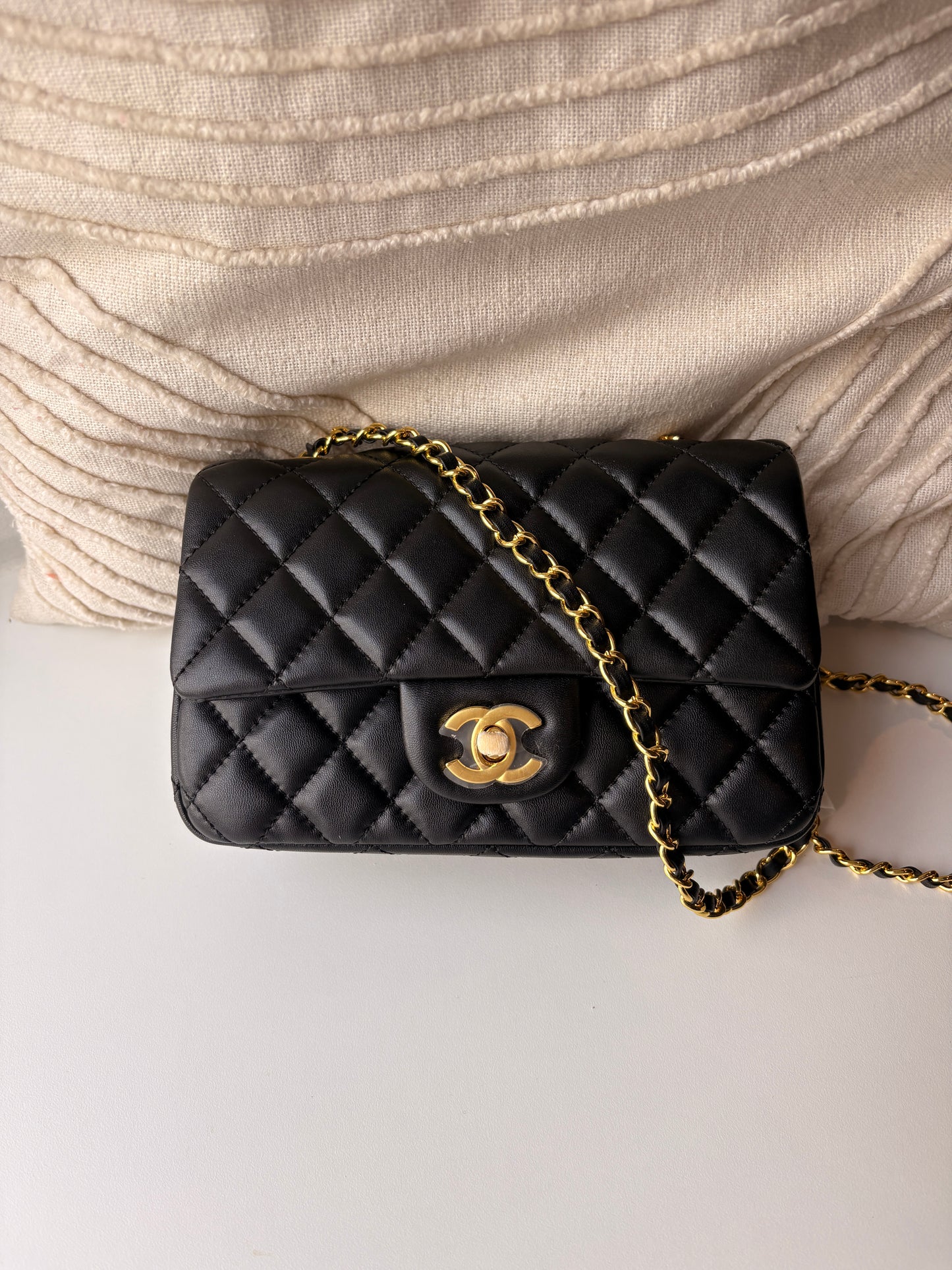 Mini Classic Chain Bag