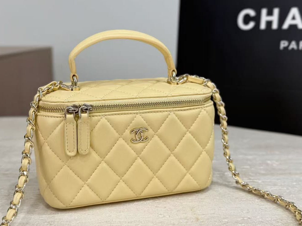 Vanity Bag with handle