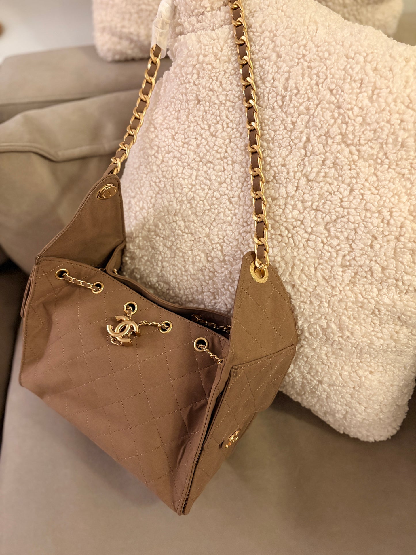 Slouch Shoulder Bag