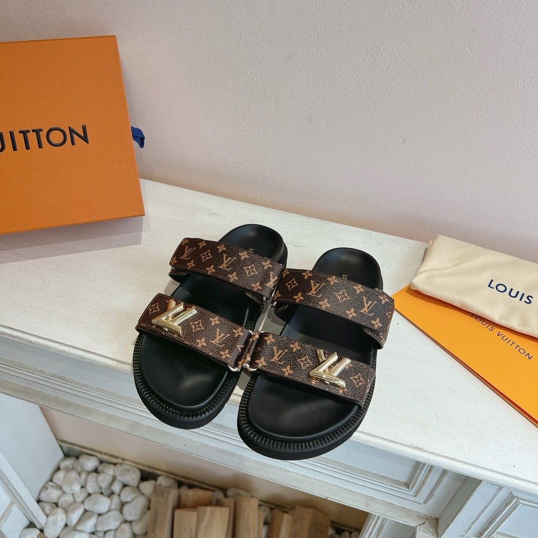 Metal Detail Sandals