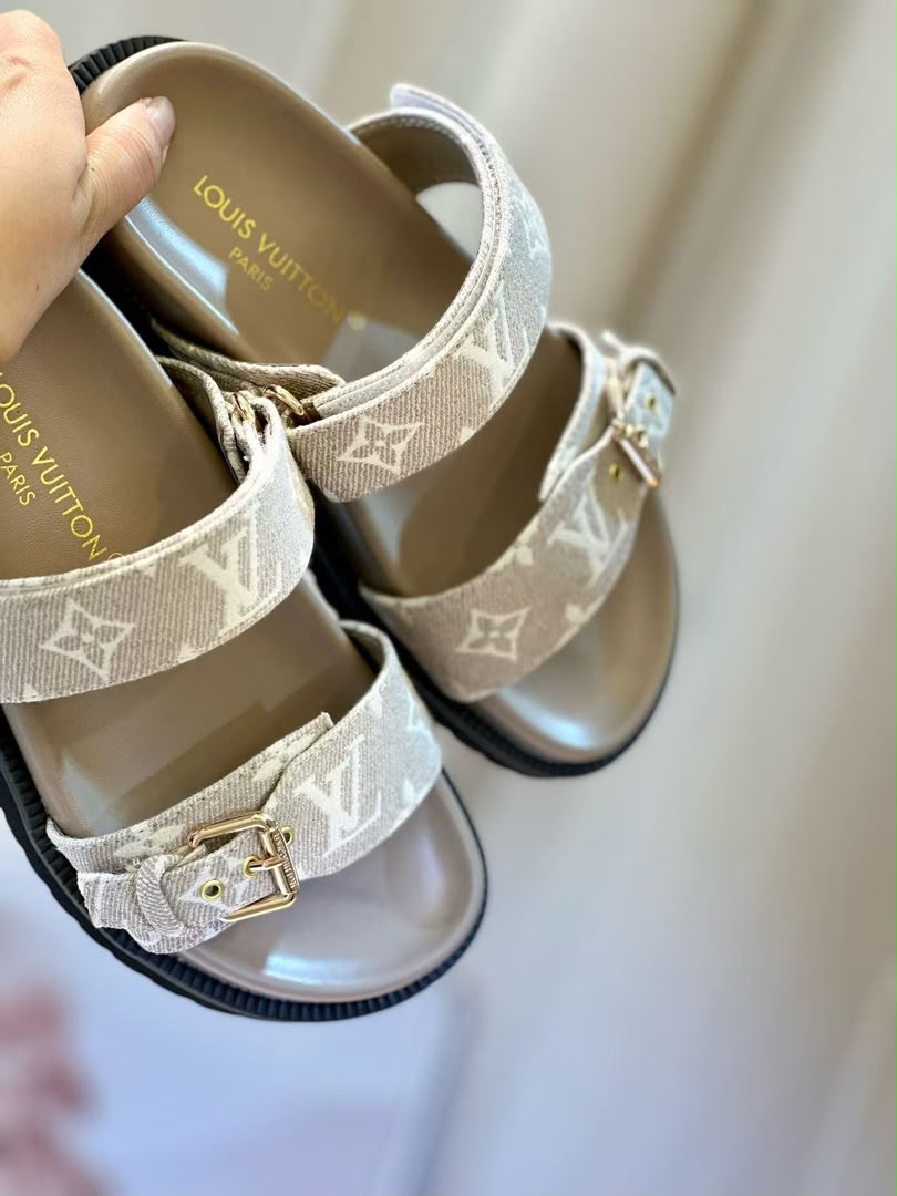 Metal Detail Sandals
