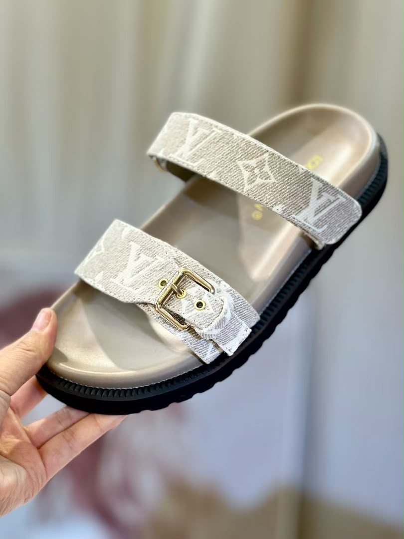 Metal Detail Sandals